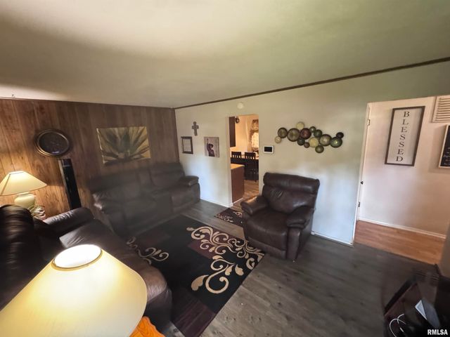5027 N RENWOOD Street, Peoria, IL 61614
