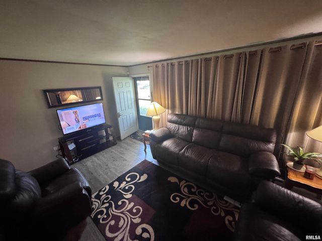 5027 N RENWOOD Street, Peoria, IL 61614