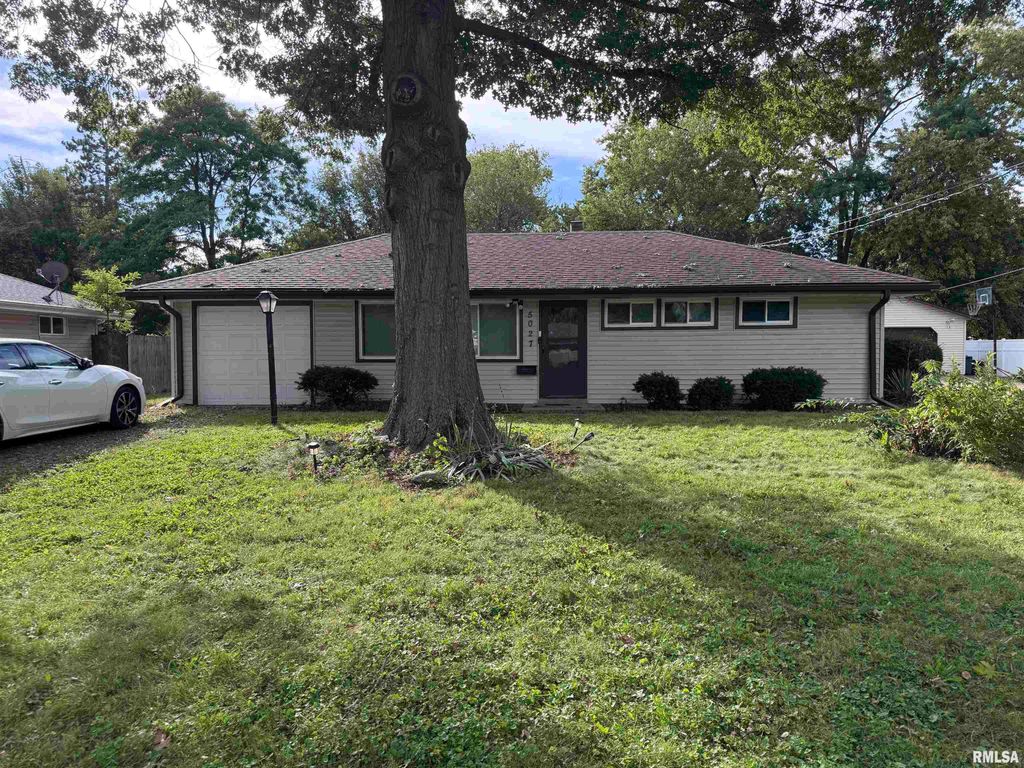 5027 N RENWOOD Street, Peoria, IL 61614