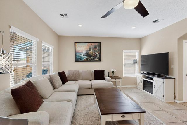 7319 VALLE JARDIN Lane NW, Albuquerque, NM 87114