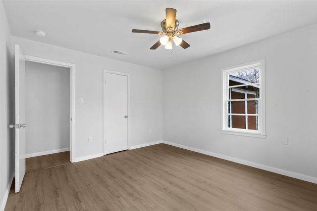 604 Country Club Road, Cleburne, TX 76033
