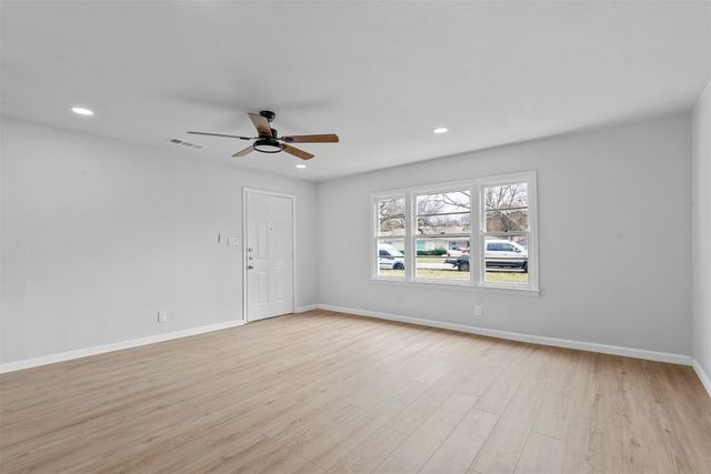 604 Country Club Road, Cleburne, TX 76033