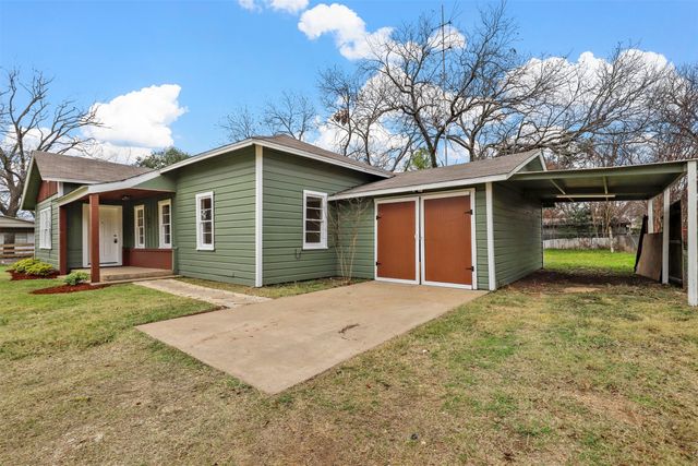 604 Country Club Road, Cleburne, TX 76033