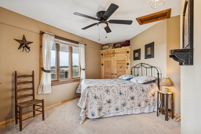 867 East Bethel Road, Randolph, VT 05061