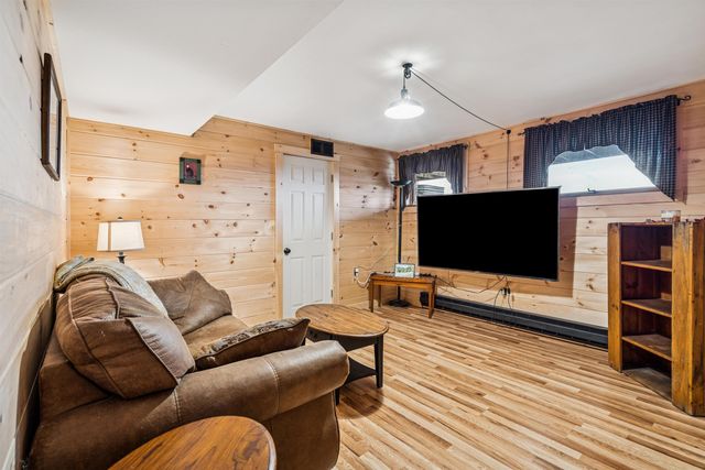 867 East Bethel Road, Randolph, VT 05061