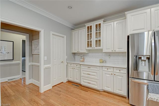 115 Ashbourne Lake Court, Clemmons, NC 27012