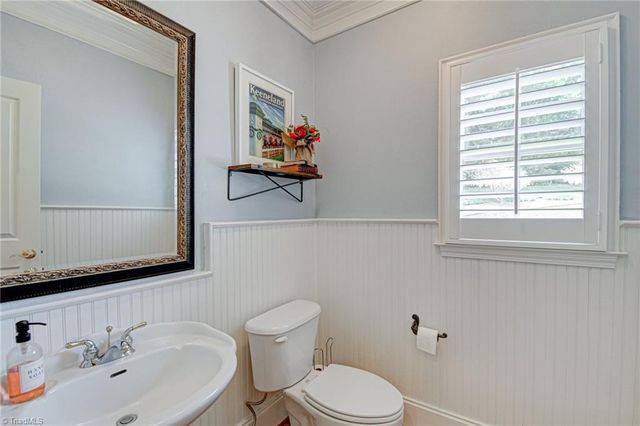 115 Ashbourne Lake Court, Clemmons, NC 27012