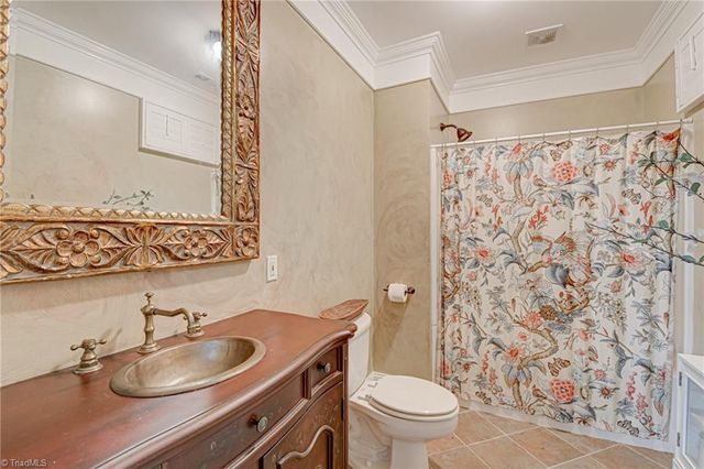 115 Ashbourne Lake Court, Clemmons, NC 27012