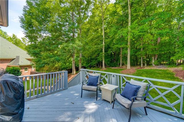 115 Ashbourne Lake Court, Clemmons, NC 27012