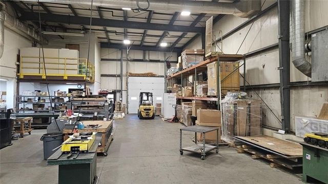 115 Mendon St, Bellingham, MA 02019