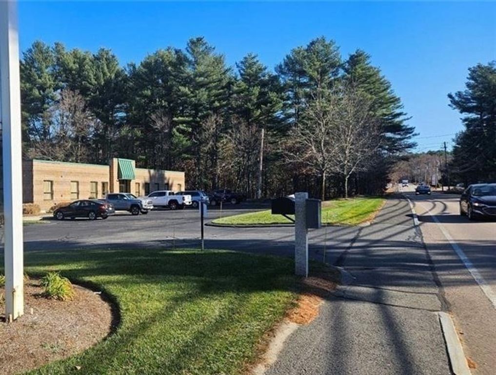 115 Mendon St, Bellingham, MA 02019