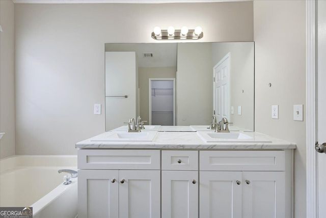 9491 Whaleys Lake Lane, Jonesboro, GA 30238