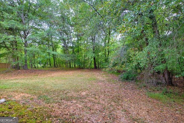 9491 Whaleys Lake Lane, Jonesboro, GA 30238