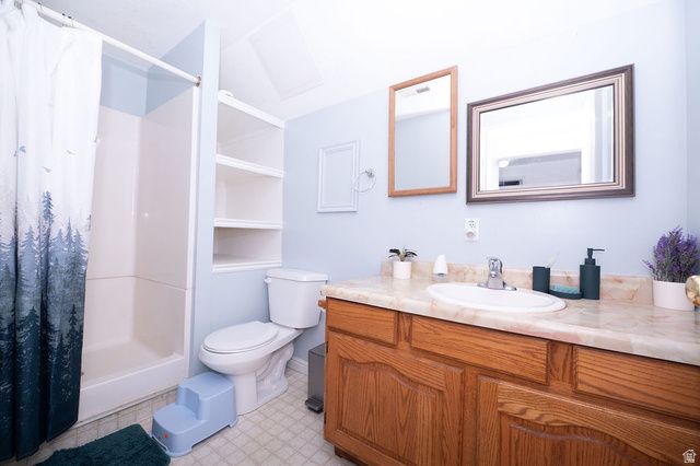 83 W 200 N, Centerville, UT 84014