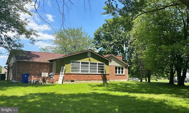 205 MARABOU DR, Newark, DE 19702
