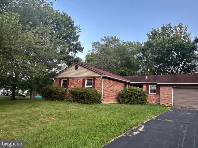 205 MARABOU DR, Newark, DE 19702