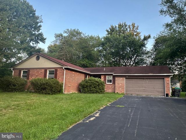 205 MARABOU DR, Newark, DE 19702