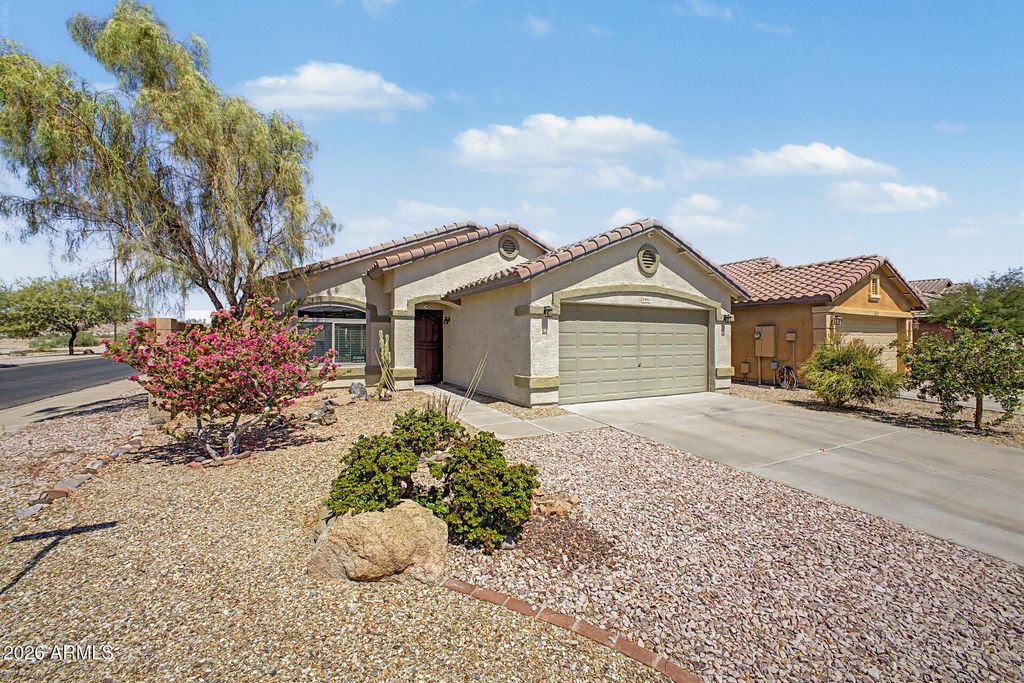 25874 W WHYMAN Street, Buckeye, AZ 85326 — photo 3