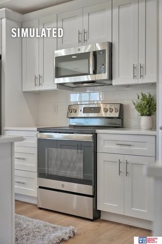 326 N 105th Street, Lincoln, NE 68527