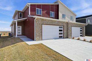 326 N 105th Street, Lincoln, NE 68527