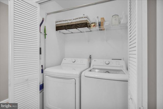 37 ALEXANDRA CT, Marlton, NJ 08053