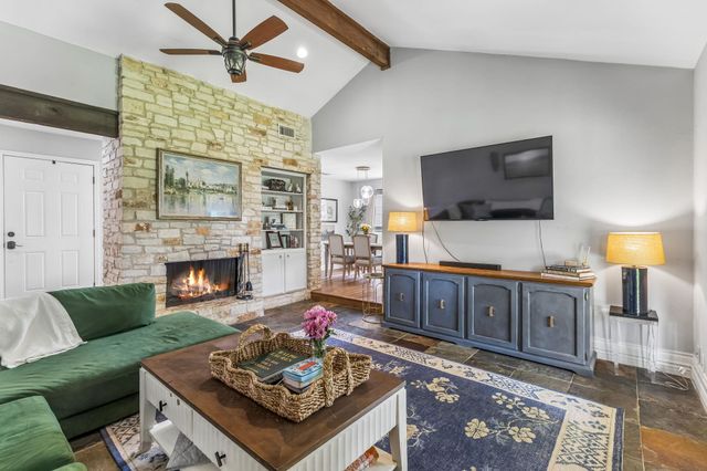 10504 Wagon Gap DR, Austin, TX 78750