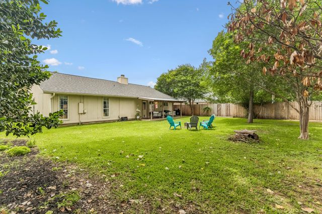 10504 Wagon Gap DR, Austin, TX 78750