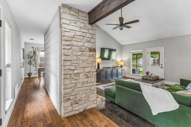 10504 Wagon Gap DR, Austin, TX 78750