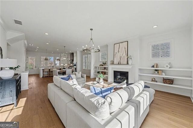 600 Mayfair Court, Alpharetta, GA 30009