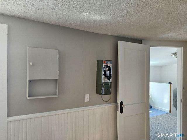 21 Sigourney Street 3, Bristol, CT 06010