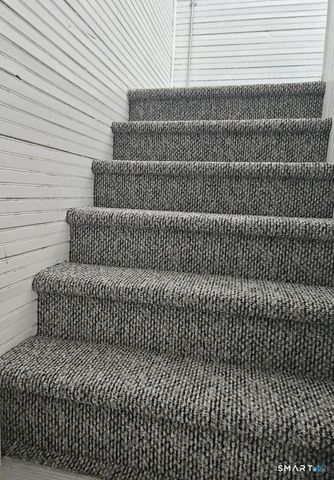 21 Sigourney Street 3, Bristol, CT 06010