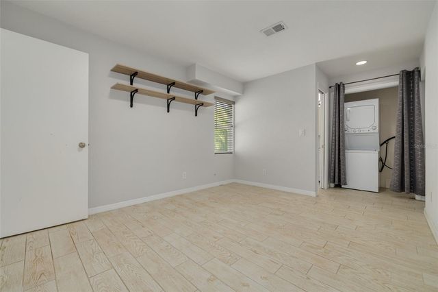 710 50TH AVENUE N, St Petersburg, FL 33703