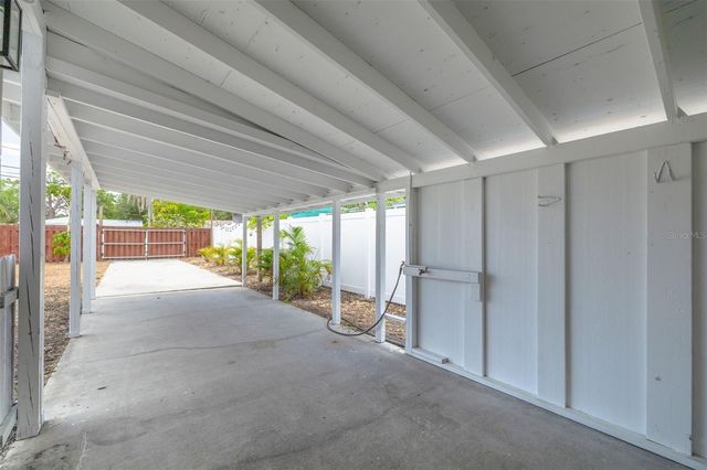 710 50TH AVENUE N, St Petersburg, FL 33703