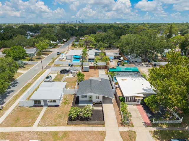 710 50TH AVENUE N, St Petersburg, FL 33703