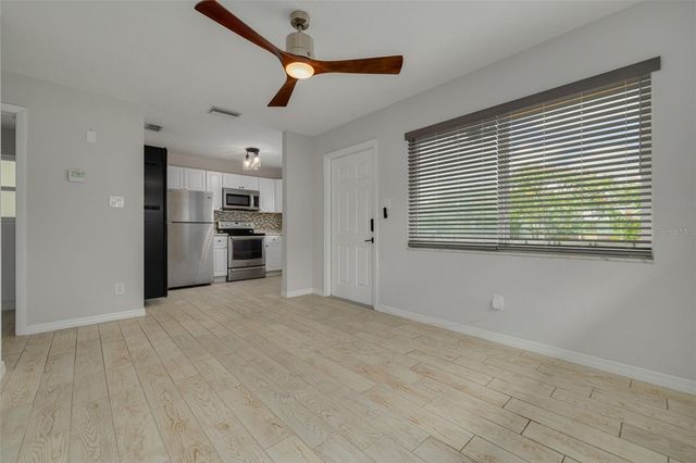 710 50TH AVENUE N, St Petersburg, FL 33703
