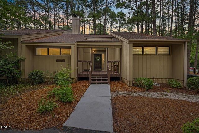 4100 Five Oaks Drive 27, Durham, NC 27707