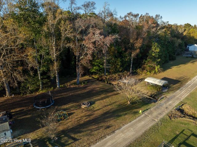 152 Whaley Field Road, Jacksonville, NC 28540