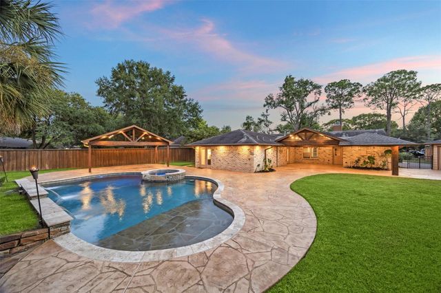 12706 Westhorpe Drive, Houston, TX 77077