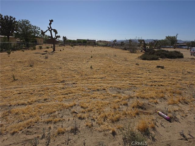 6295 Ruth, Yucca Valley, CA 92284