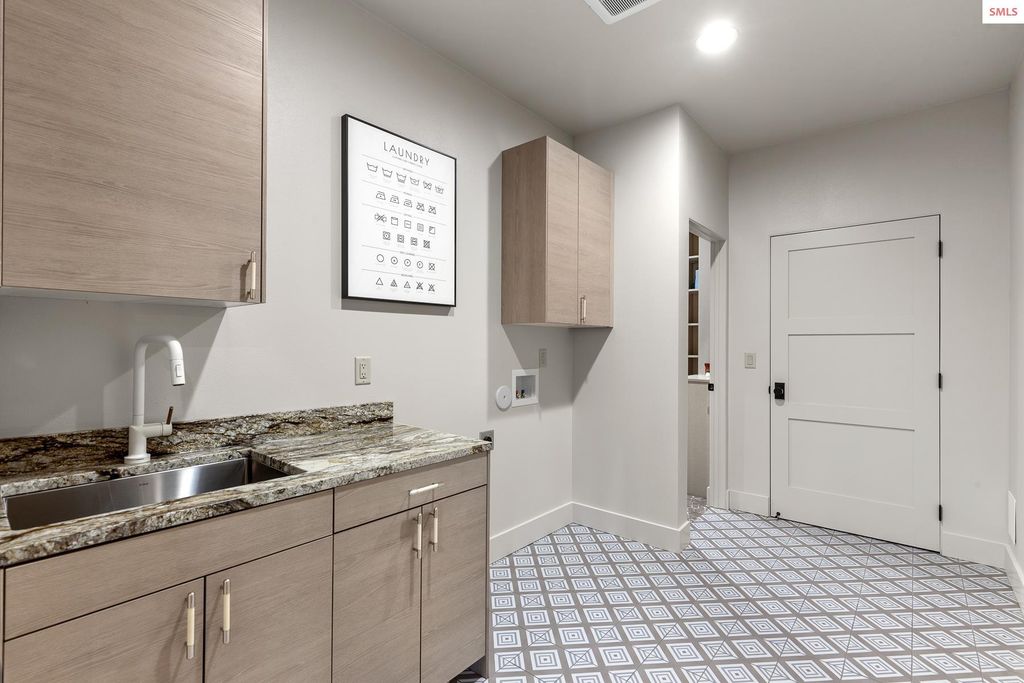 945 N 5th, Coeur d'Alene, ID 83814 photo 17