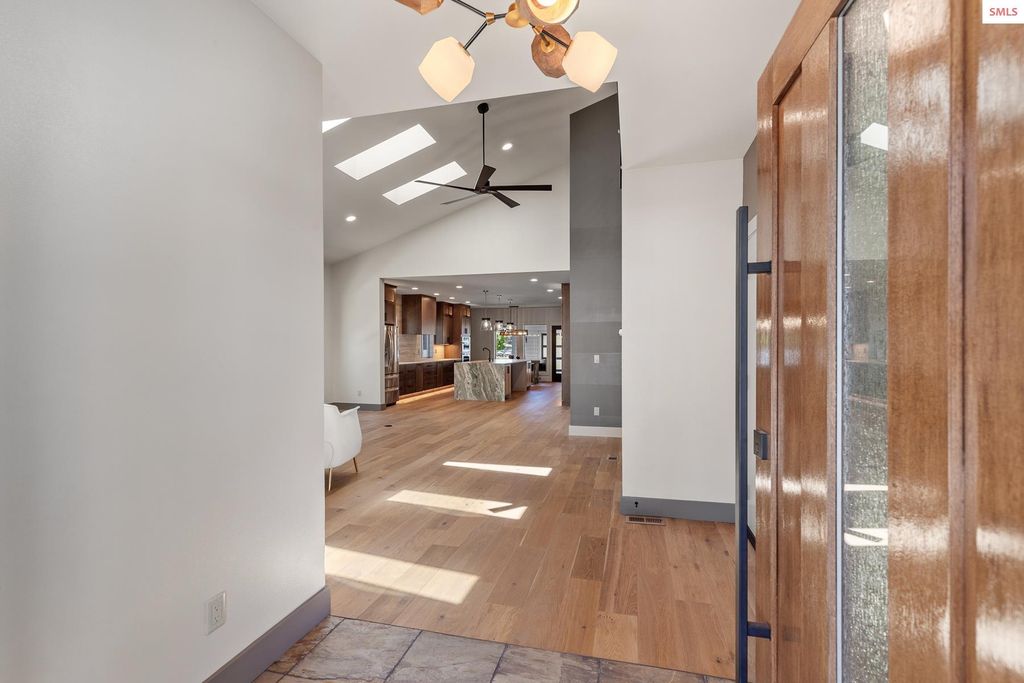 945 N 5th, Coeur d'Alene, ID 83814 photo 3