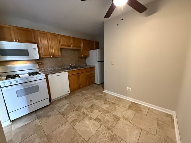 5330 Waterbury Drive 1602, Crestwood, IL 60418