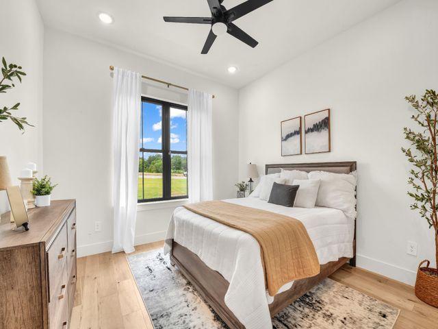 2000 Meadow Bend Court, Aledo, TX 76008