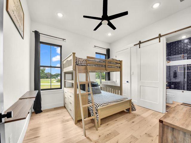 2000 Meadow Bend Court, Aledo, TX 76008