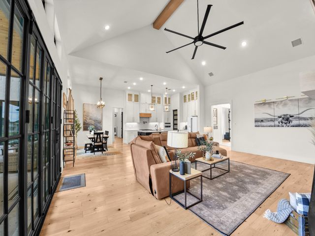 2000 Meadow Bend Court, Aledo, TX 76008