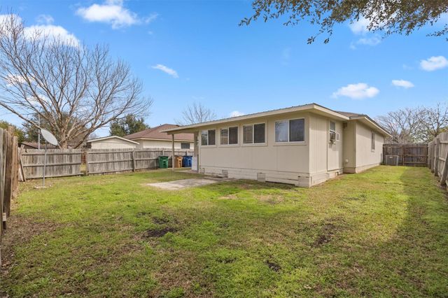 8204 Georgie Trace Ave, Austin, TX 78747