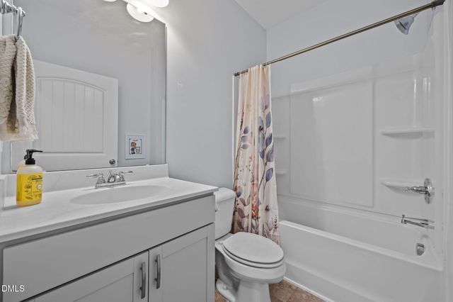 343 Highland Rhodes Drive, Clayton, NC 27520