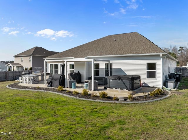 343 Highland Rhodes Drive, Clayton, NC 27520