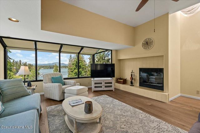 3570 E Tobler RD, UNIT B8, Hayden, ID 83835
