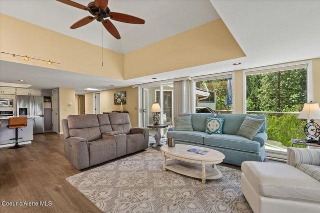 3570 E Tobler RD, UNIT B8, Hayden, ID 83835